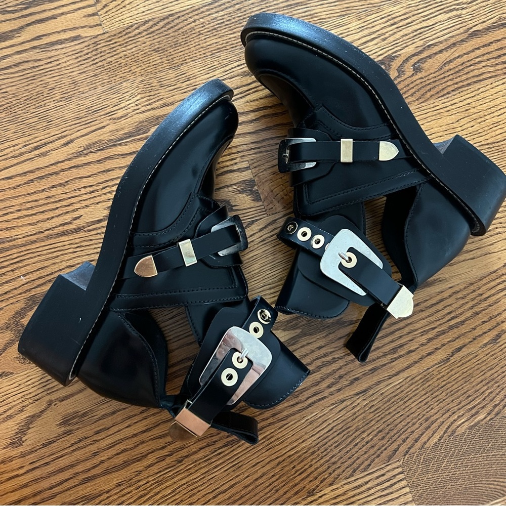 Balenciaga Ceinture cutout leather ankle boots